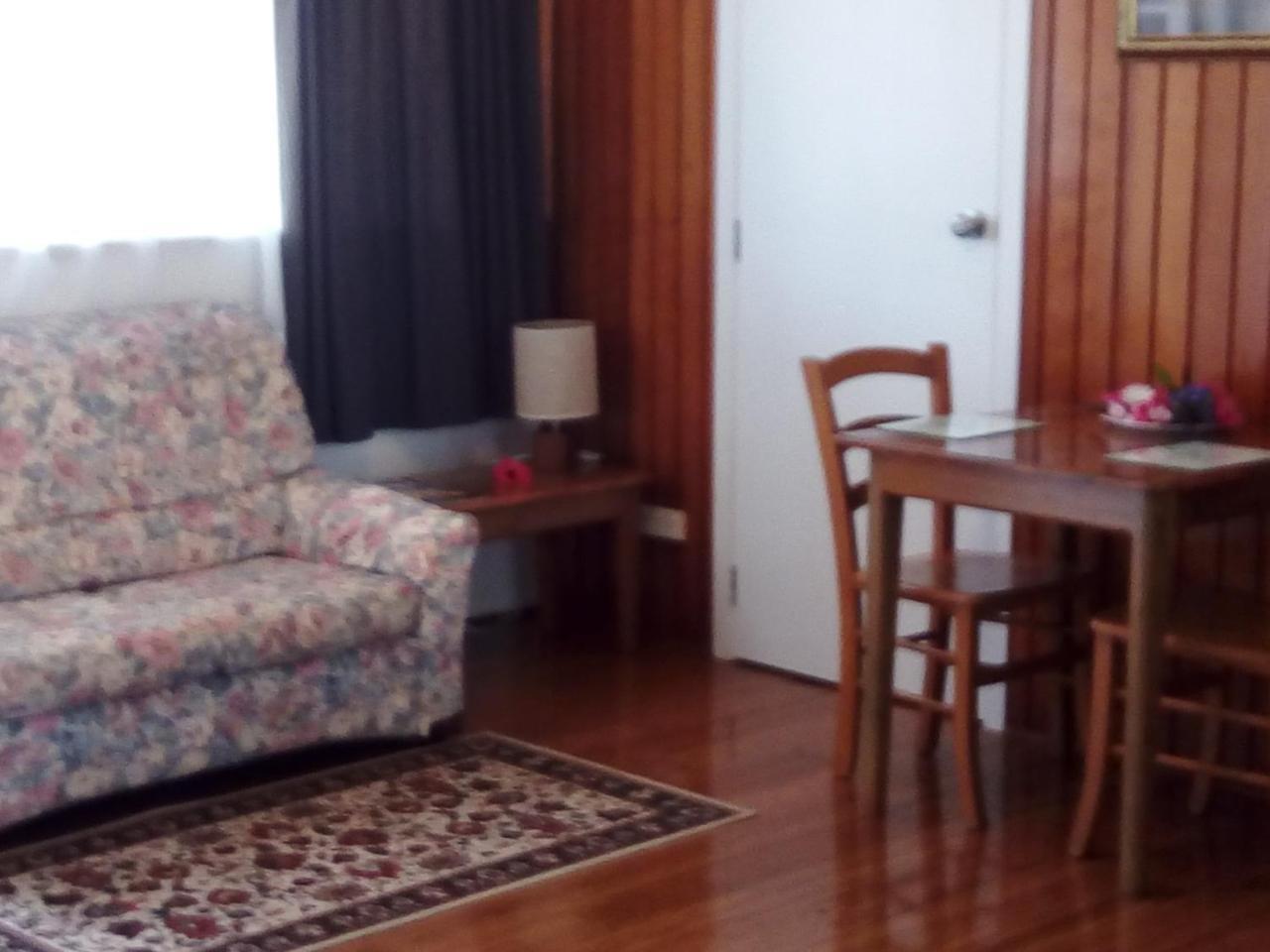 Fletcher Christian Holiday Apartments Burnt Pine Esterno foto